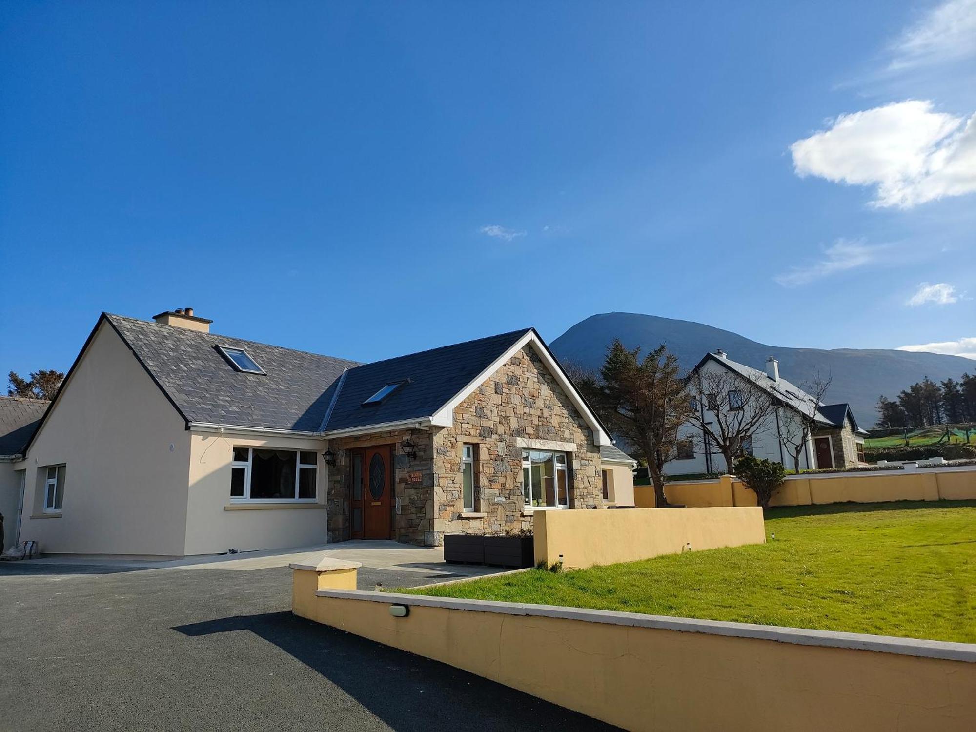 Bertra House B&B ウェストポート エクステリア 写真