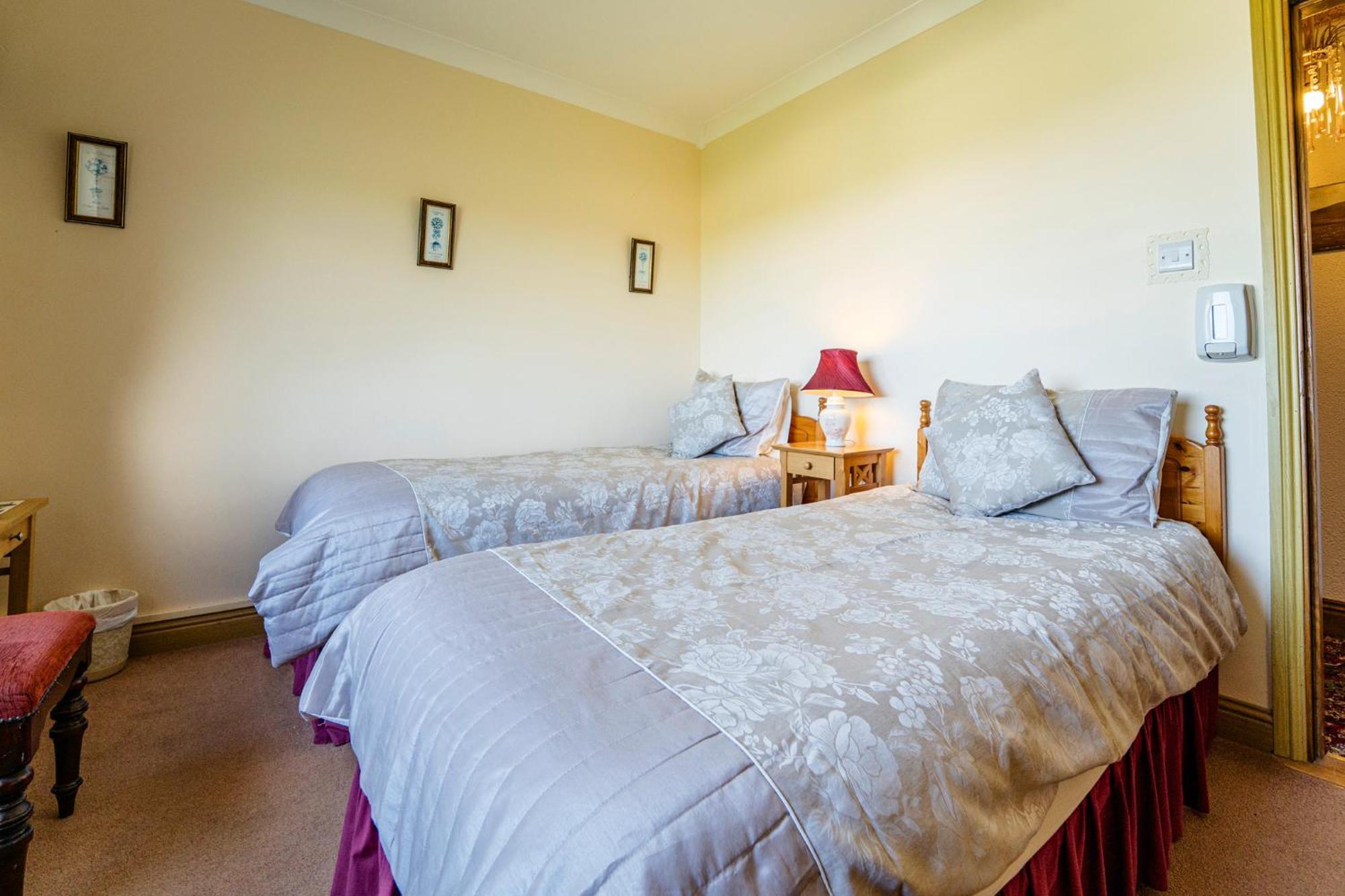 Bertra House B&B ウェストポート エクステリア 写真